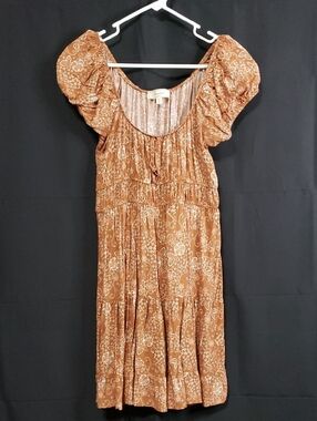 No Comment N.Y. L.A. Brand Tan/Rust Ditsy Floral Knee-Length Dress. Size: Small